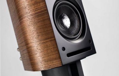 SÅLDA Sonus Faber Venere 1.5 Vita+stativ